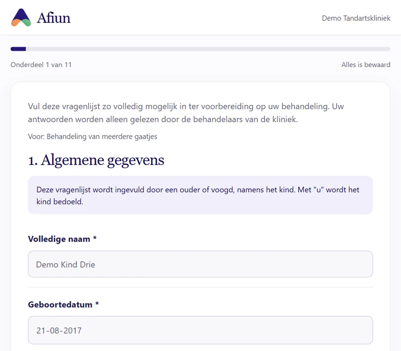 De vragenlijst zoals een patiënt die op een telefoon of tablet ziet, met een geruststellende en overzichtelijke indeling